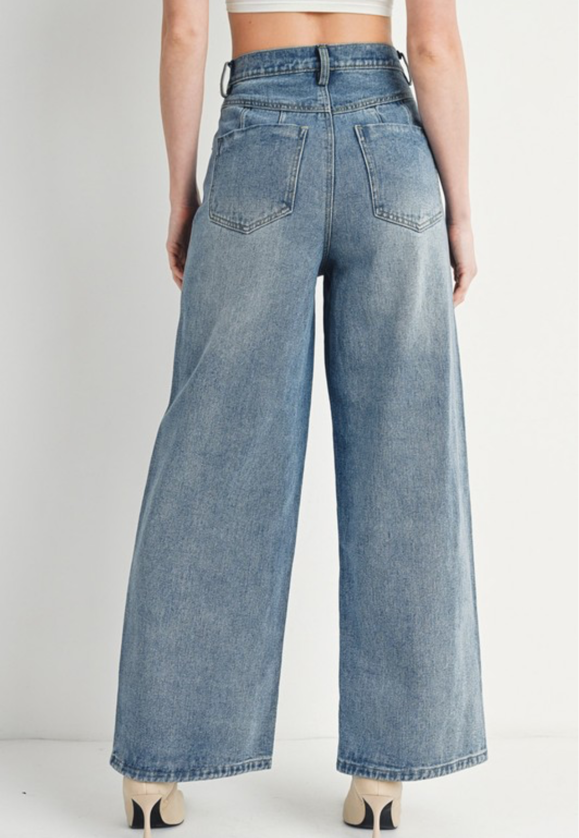 LT. Wash Wide leg jeans
