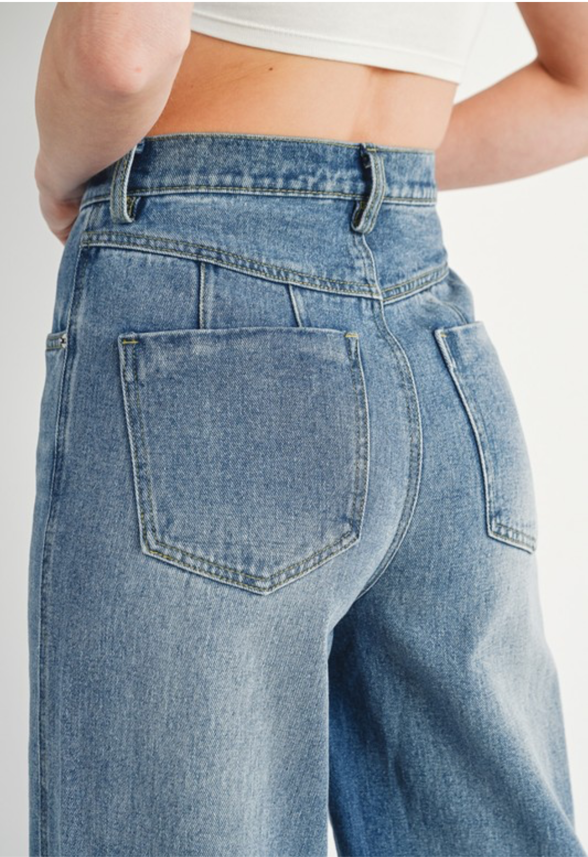 LT. Wash Wide leg jeans