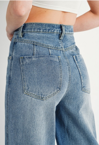 LT. Wash Wide leg jeans